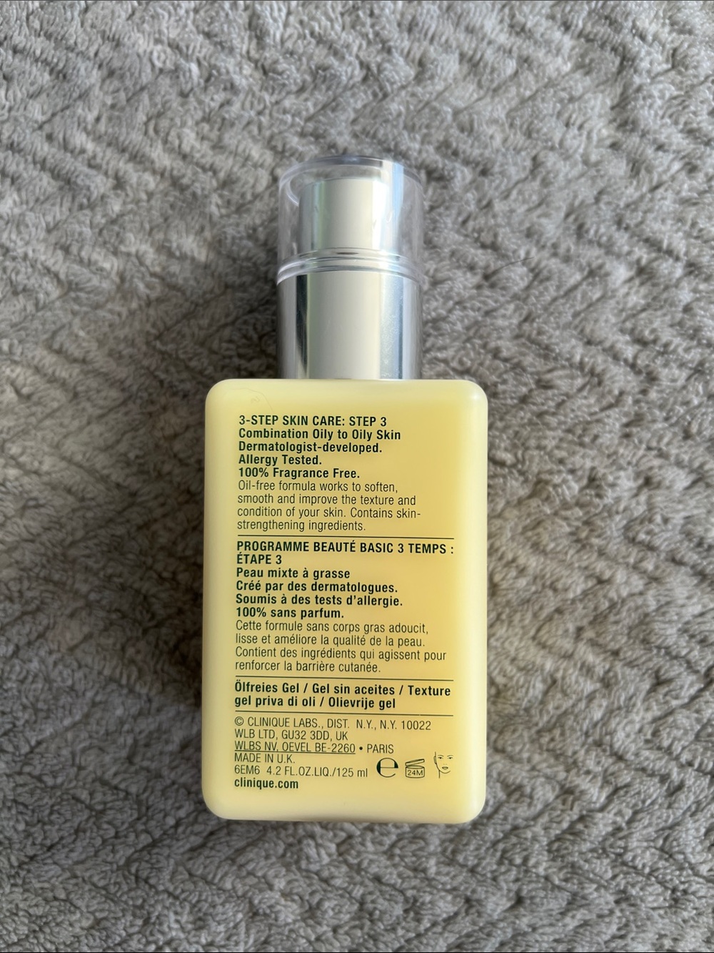 Clinique Dramatically Different Moisturizing Gel Oil Free 4.2oz Skincare - Picture 3 of 5